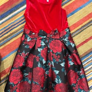 Girls’ holiday dress